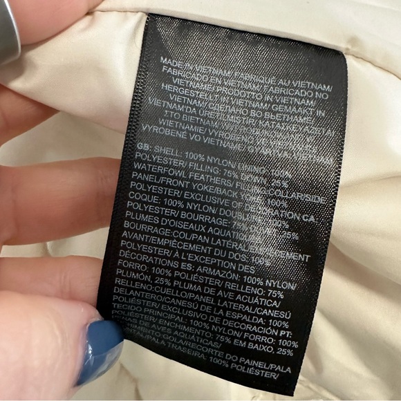 The North Face Aconcagua Vest Puffer Gardenia White/Ivory Size XXL VGUC NF0A4R3F - Picture 6 of 8